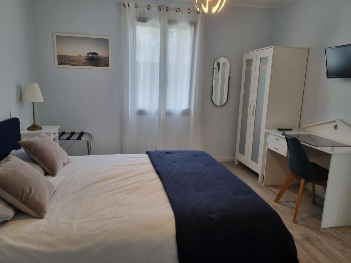 Villa Gena Saint-Medard-d'Eyrans Room photo